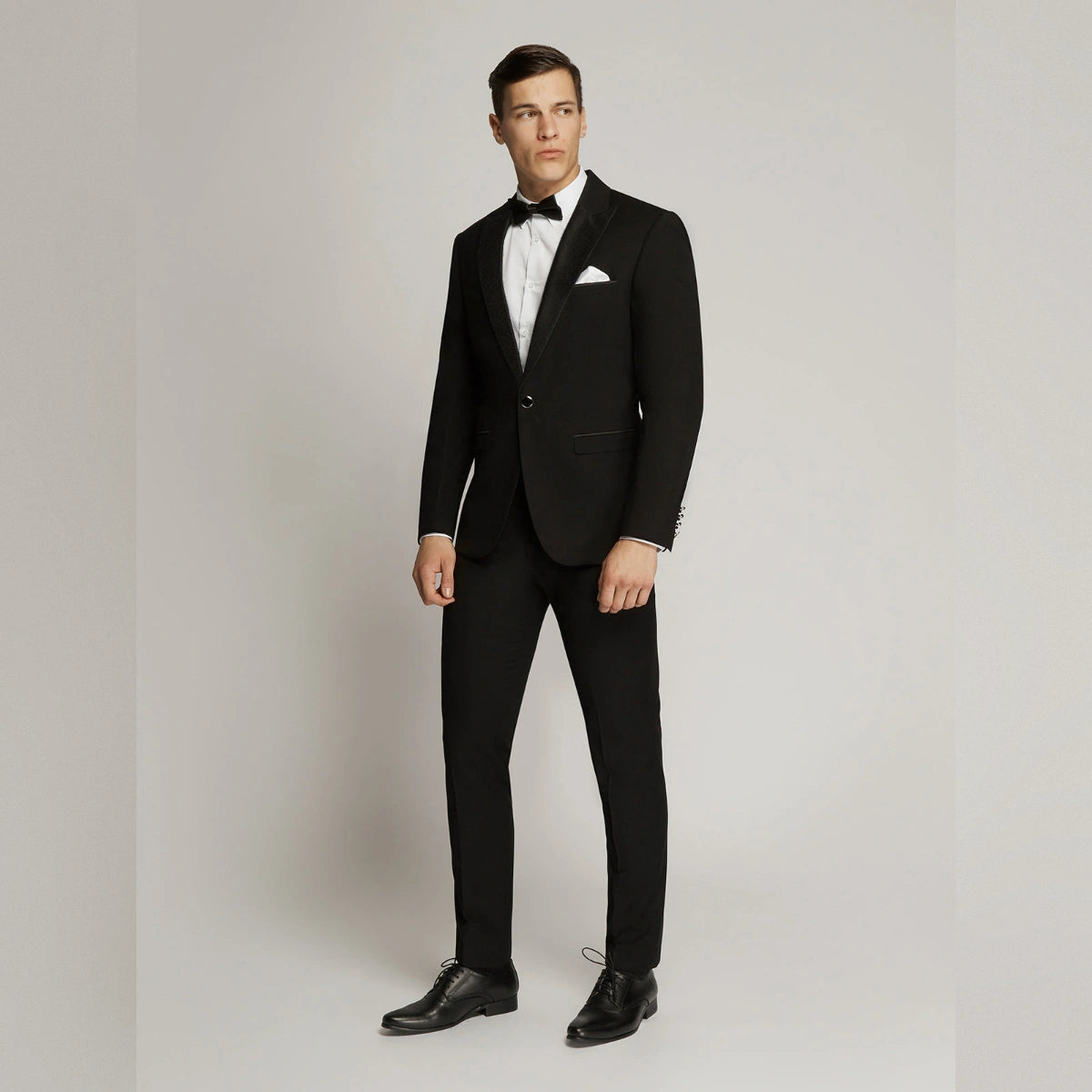 Edward Pin Dot Fine Texture Satin Lapel Suit